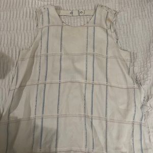 BCBG maxazria sleeveless blouse